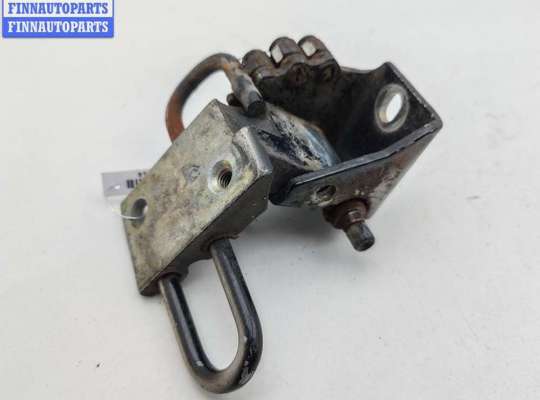 Купить Петля двери передней левой на Volkswagen Passat B5 Петля двери передней левой VG2712168 на Volkswagen Passat B5