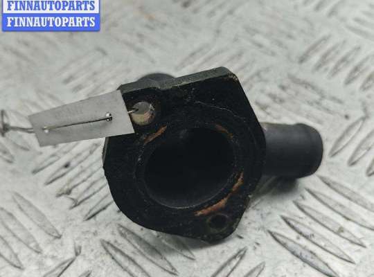 купить Фланец (тройник) системы охлаждения на Volkswagen Golf-3