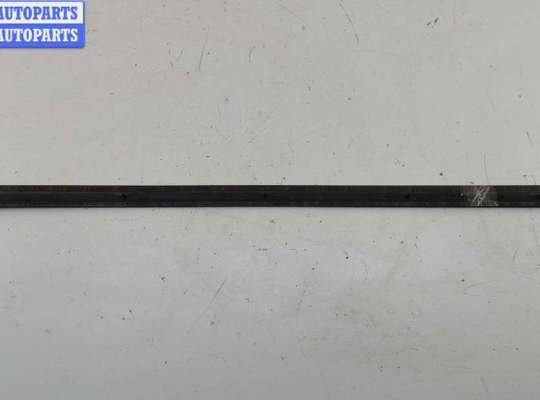 купить Молдинг двери передней правой на Volkswagen Passat B5+ (GP)