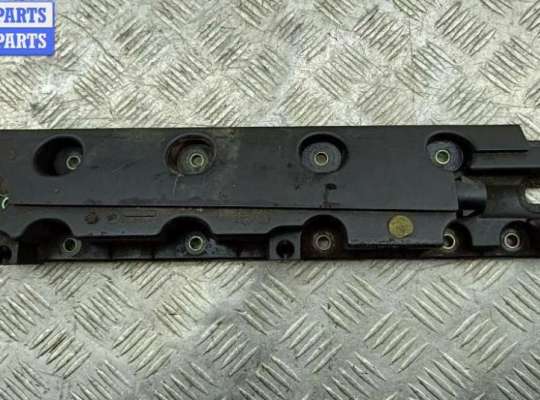 Крышка клапанная ДВС FT572609 на Citroen C8