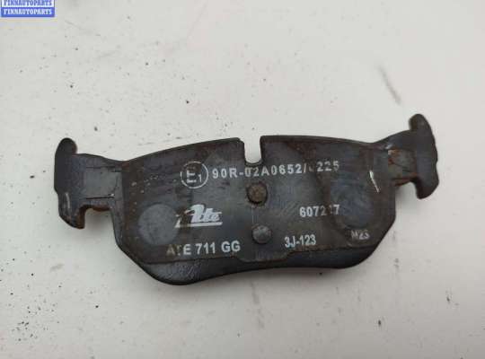 купить Колодки тормозные задние на BMW 3 E90/E91/E92/E93 (2005-2013)