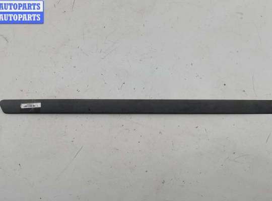 купить Молдинг двери задней правой на Volkswagen Passat B5