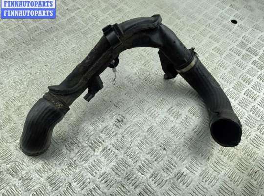 Патрубок интеркулера VG2739452 на Volkswagen Passat B6