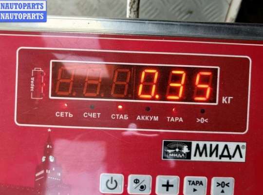 купить Молдинг двери задней левой на Audi A6 C4 (1994-1997)