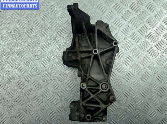 Купить Кронштейн генератора на Audi A6 C5 (1997-2005) Кронштейн генератора AU1700972 на Audi A6 C5 (1997-2005)