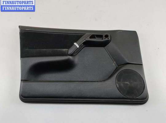 Обшивка двери передней левой (дверная карта) VG2676818 на Volkswagen Golf-3