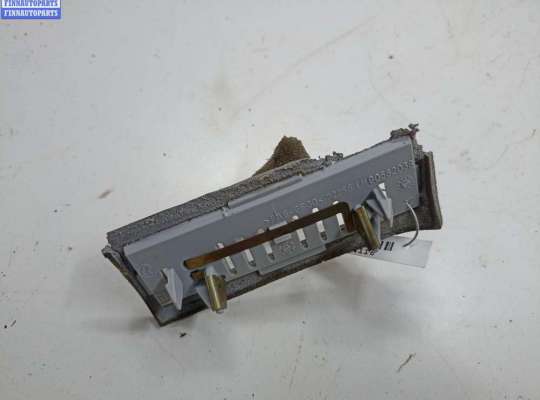 Планка подсветки номера на Opel Zafira A