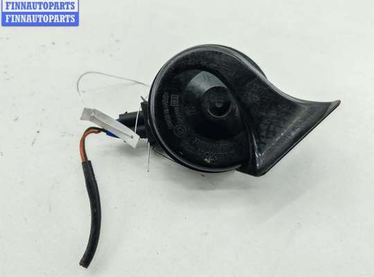 Сигнал (клаксон) AU1722386 на Audi A4 B5 (1994-2001)