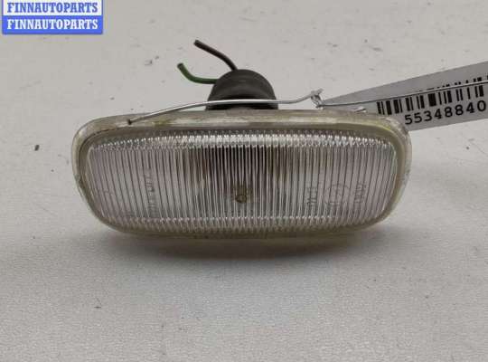 Повторитель поворота правый AU1718533 на Audi A6 C5 (1997-2005)