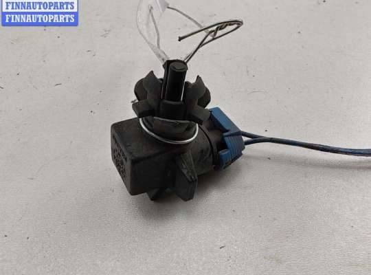 Купить Датчик температуры на Opel Omega B (1994-2003) Датчик температуры OP2427583 на Opel Omega B (1994-2003)