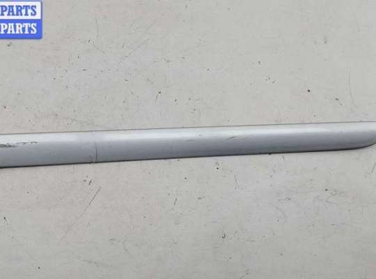 купить Молдинг двери задней левой на Volkswagen Touran