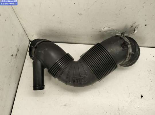 Купить Патрубок воздушного фильтра на Volkswagen Passat B6 Патрубок воздушного фильтра VG2627900 на Volkswagen Passat B6