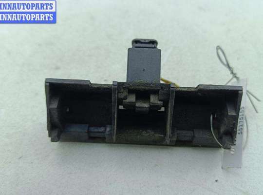 купить Кнопка открывания багажника на Peugeot 307