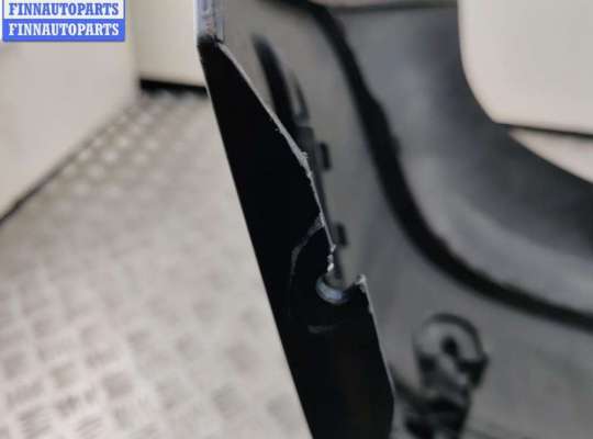 купить Бампер задний на Volkswagen Golf-4