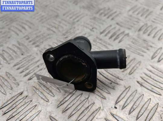 купить Фланец (тройник) системы охлаждения на Volkswagen Golf-3