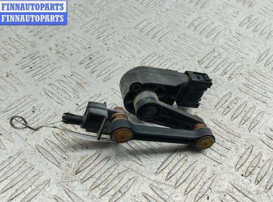 купить Датчик клиренса на Volkswagen Touareg