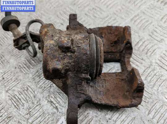 купить Суппорт передний правый на Volkswagen Passat B4