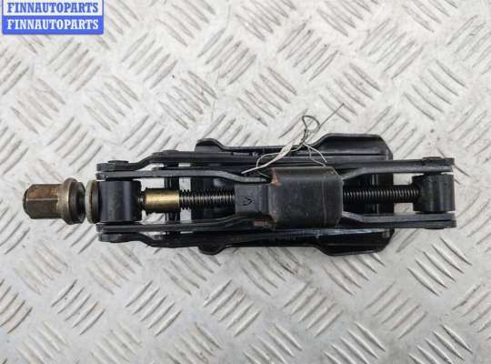 Домкрат RN1588657 на Renault Scenic I (1996-2003)