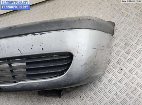 Бампер передний на Opel Zafira A