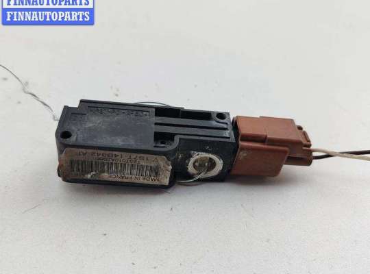Купить Датчик удара (Airbag) на Ford Mondeo III (2000-2007) Датчик удара (Airbag) FO2210534 на Ford Mondeo III (2000-2007)