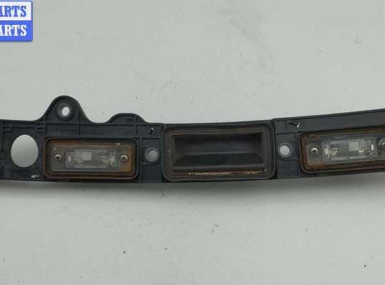 Накладка подсветки номера VG2764179 на Volkswagen Passat B6