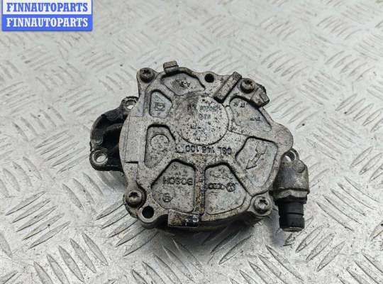 купить Насос вакуумный на Volkswagen Passat B6