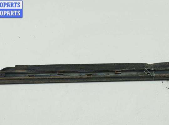 купить Молдинг двери задней правой на Audi A4 B6 (2001-2004)