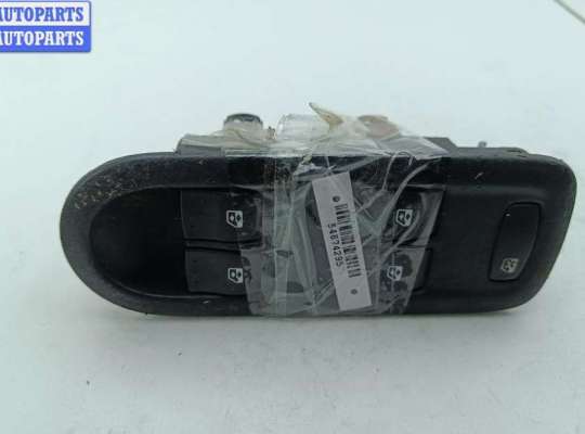 купить Блок кнопок управления стеклоподъемниками на Renault Scenic II (2003-2009)