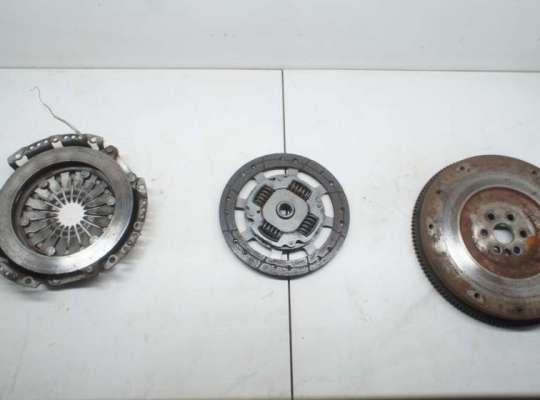 купить Маховик на Ford Focus I (1998-2005)