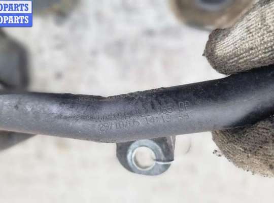 Патрубок (трубка, шланг) на Volkswagen Touran I (1T)