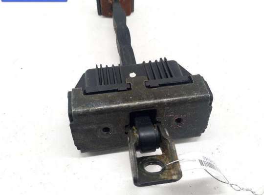 купить Ограничитель открывания двери передней на BMW 5 E60/E61 (2003-2010)