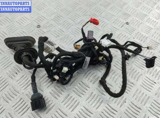 Проводка двери AU1750334 на Audi A4 B6 (2001-2004)