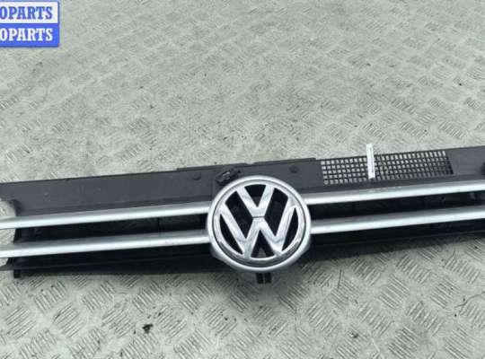 купить Решетка радиатора на Volkswagen Golf-4