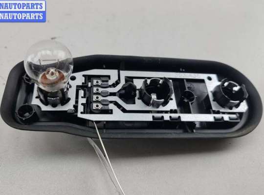 купить Плата фонаря заднего левого на BMW 5 E39 (1995-2003)