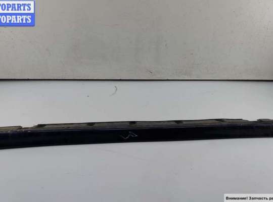 Накладка на порог наружная левая OP2260911 на Opel Vectra B (1995-2002)