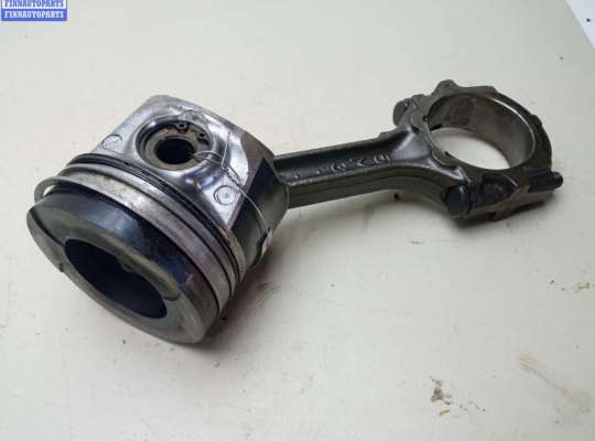 Поршневая группа (поршень, шатун) на Nissan X-Trail I (T30)