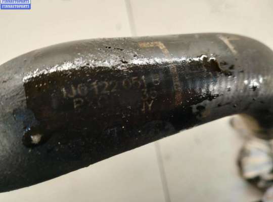 купить Патрубок радиатора на Volkswagen Golf-4