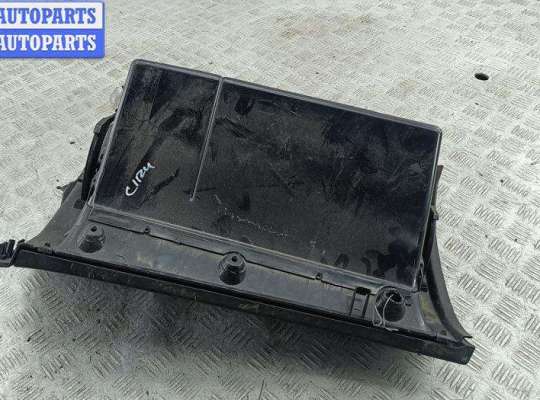 купить Бардачок на Volkswagen Golf-4