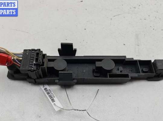 купить Плата фонаря заднего левого на Renault Laguna I (1993-2000)