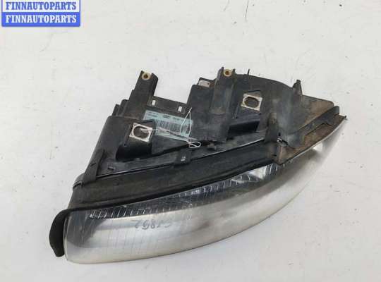 Фара передняя на Audi A4 (8E/8H, B6)