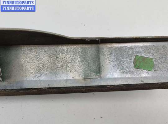 Планка подсветки номера на Opel Zafira B