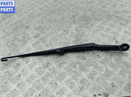 купить Щеткодержатель (поводок стеклоочистителя) передний на BMW 3 E46 (1998-2006)