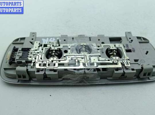 Фонарь салона (плафон) на Volkswagen Passat B6 (3C)