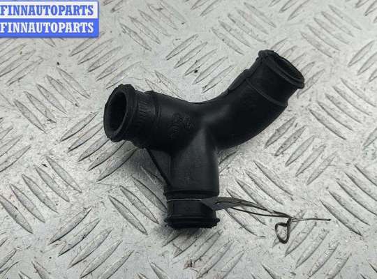 купить Фланец (тройник) системы охлаждения на Audi A4 B6 (2001-2004)