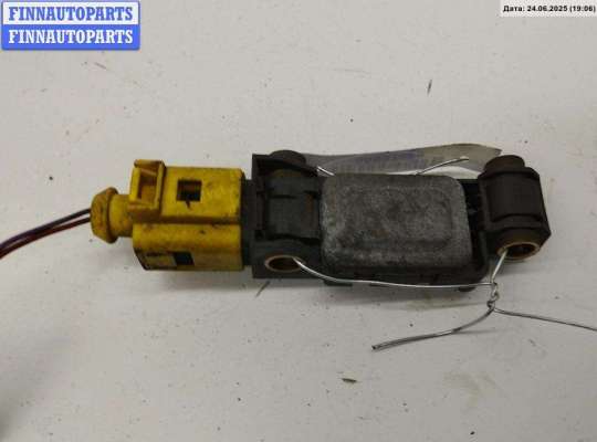 Датчик удара (Airbag) AU1542052 на Audi A4 B6 (2001-2004)