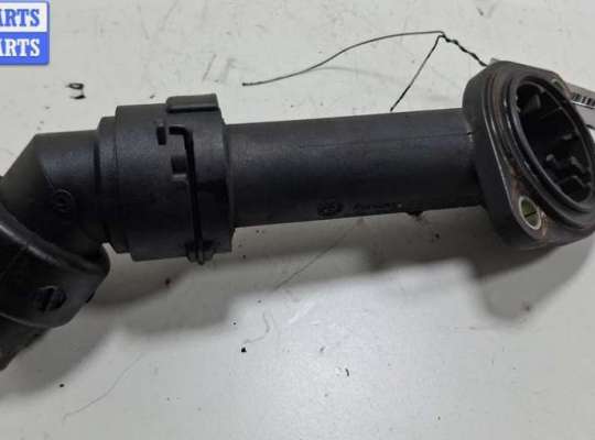 Корпус термостата на Volkswagen Passat B5 (3B)