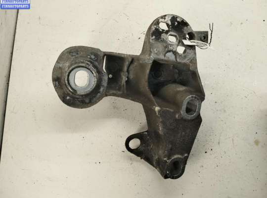 купить Крепление втулки стабилизатора переднего на Volkswagen Passat B5+ (GP)