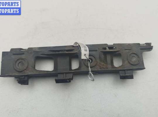 Кронштейн бампера переднего VG2724153 на Volkswagen Passat B6