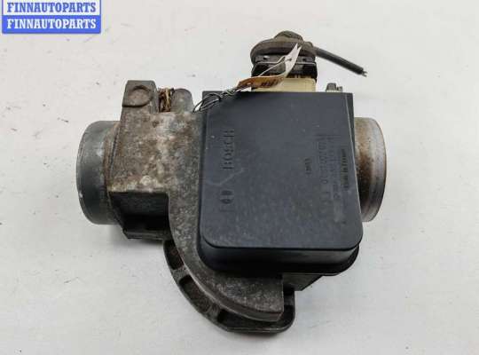 купить Расходомер (измеритель потока воздуха) на Audi A6 C4 (1994-1997)