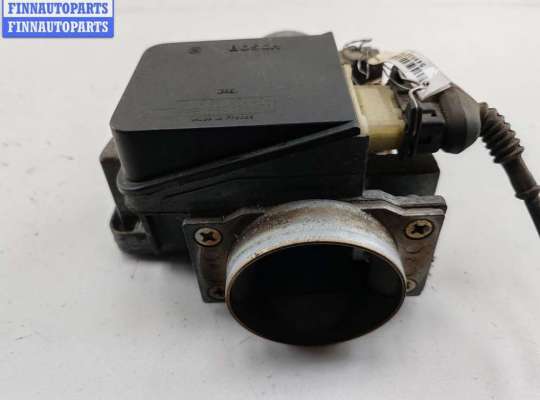 купить Расходомер (измеритель потока воздуха) на Audi A6 C4 (1994-1997)